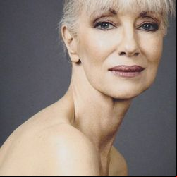 beautiful mature women photos